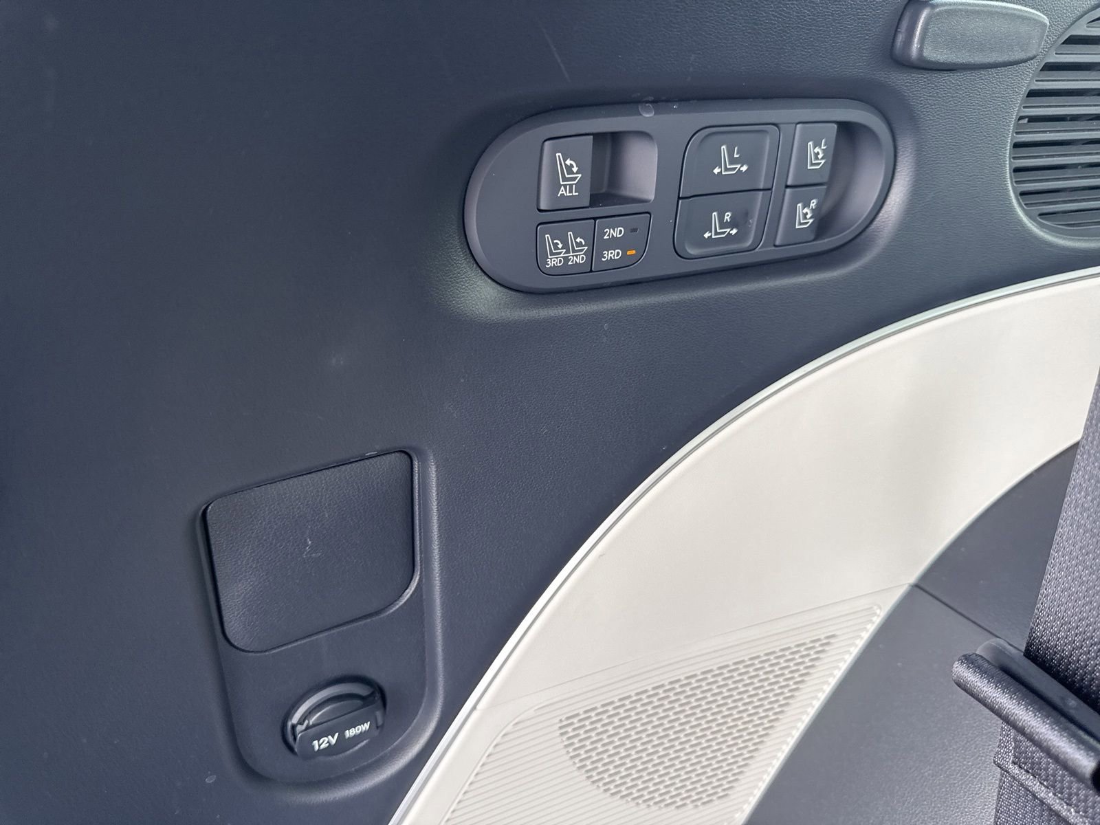 Used 2026 Hyundai Palisade Calligraphy image 14