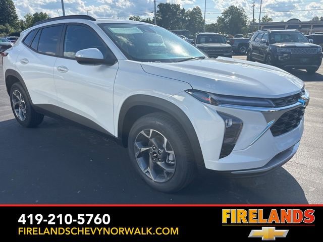 New 2025 Chevrolet Trax LT w/ Sunroof Package image 3