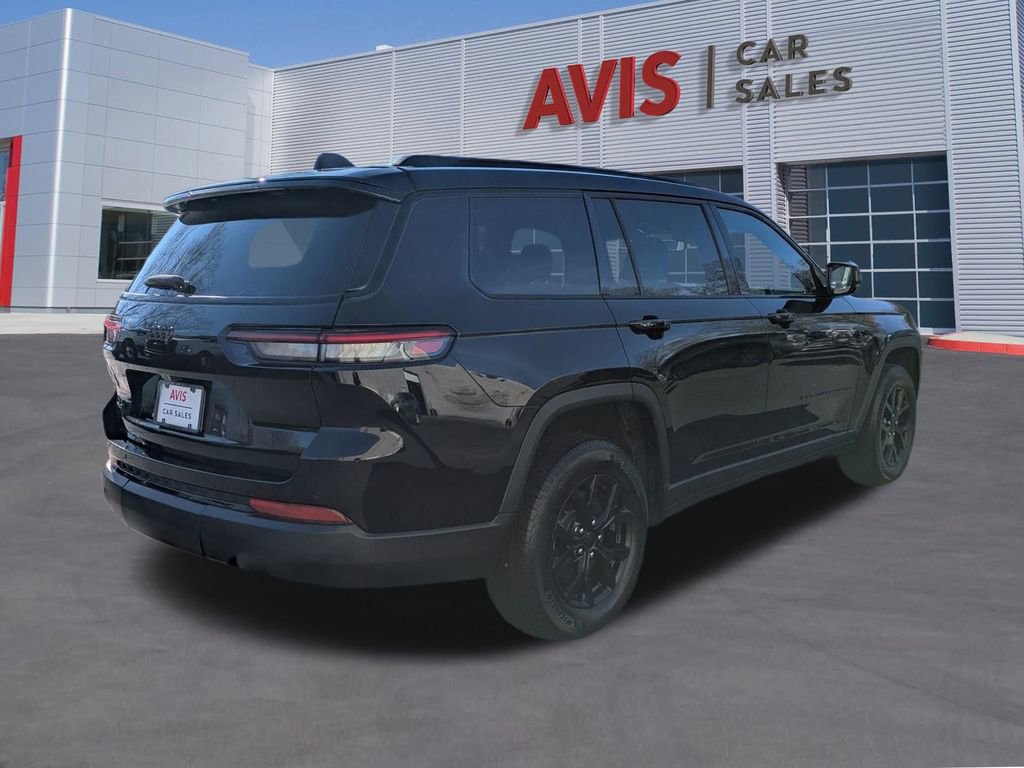 Used 2024 Jeep Grand Cherokee L Laredo image 6