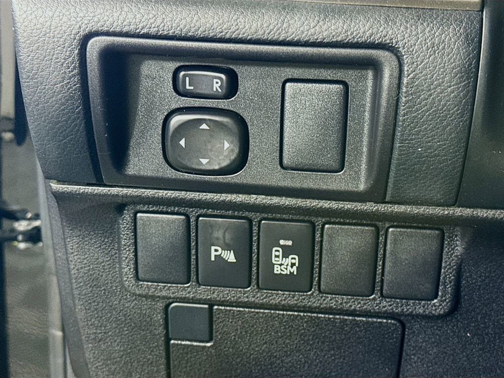 Used 2016 Lexus ES 350 350 w/ Navigation System Package image 20