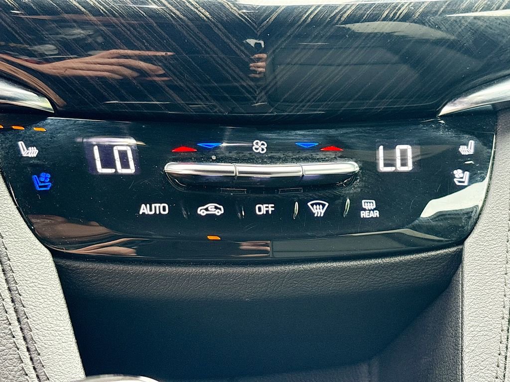 Used 2021 Cadillac XT6 Premium Luxury image 15