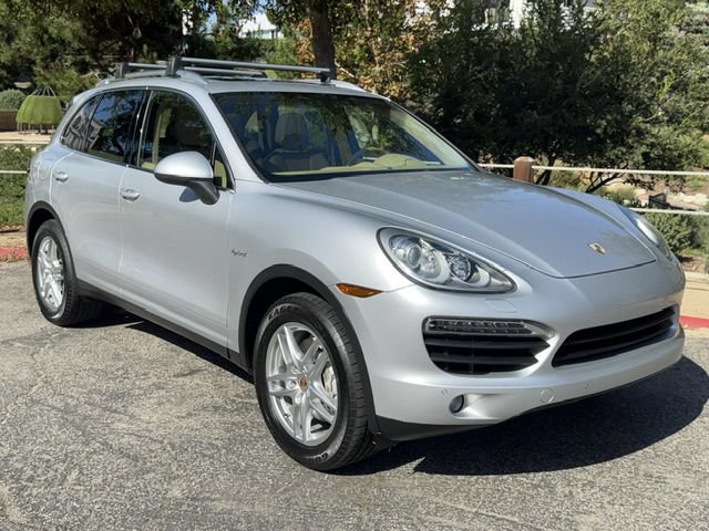 Used 2014 Porsche Cayenne S AWD/4WD image 1