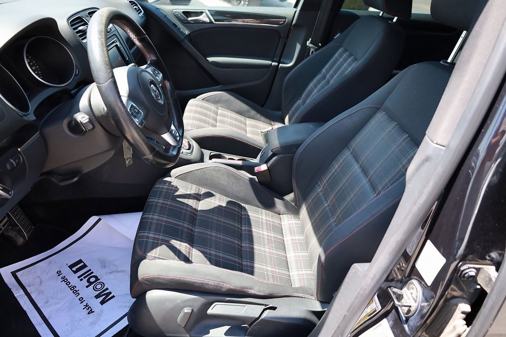 Used 2010 Volkswagen GTI 4-Door image 11