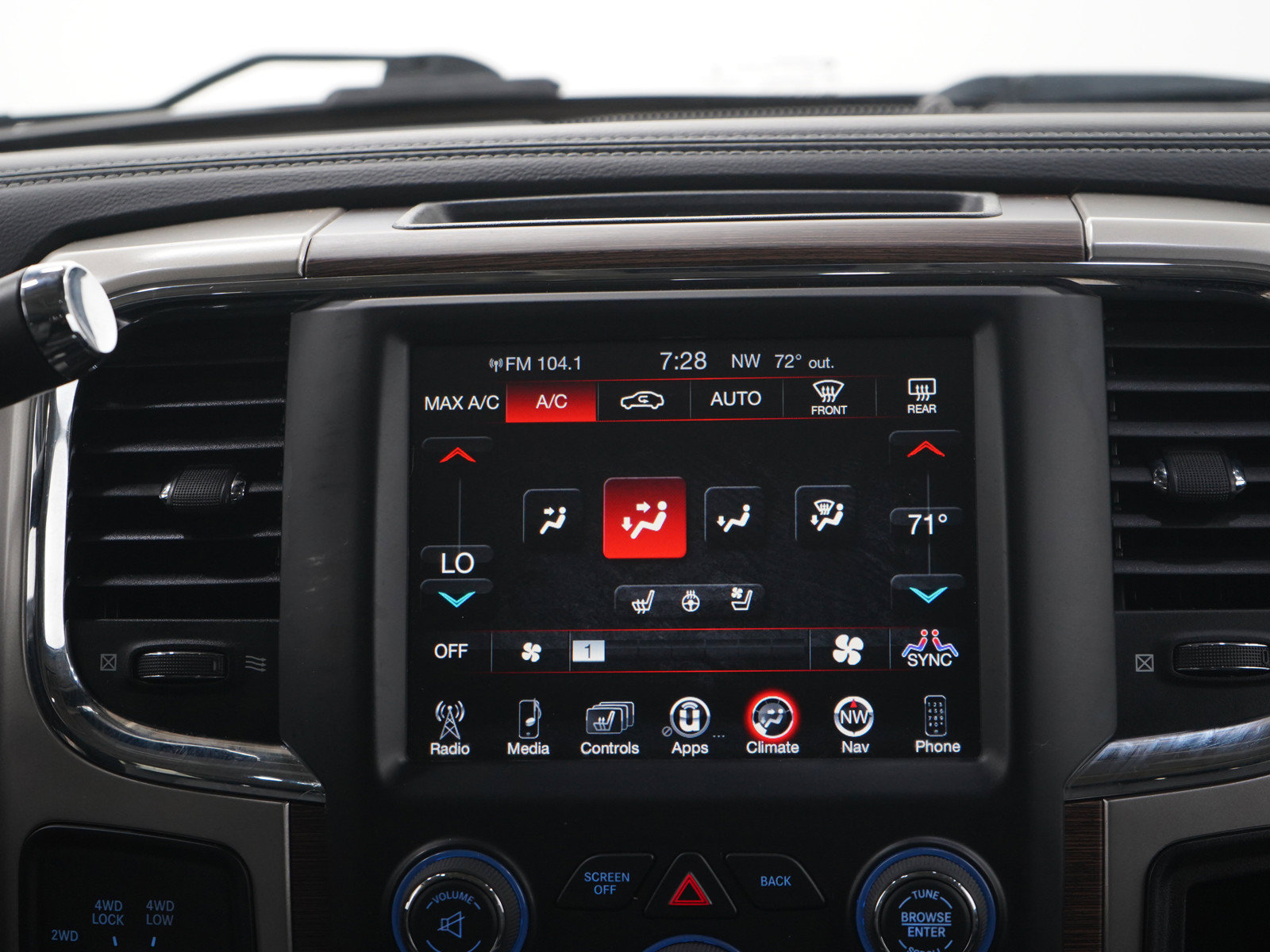 Used 2017 RAM 2500 Laramie w/ Sport Appearance Group AWD/4WD image 15