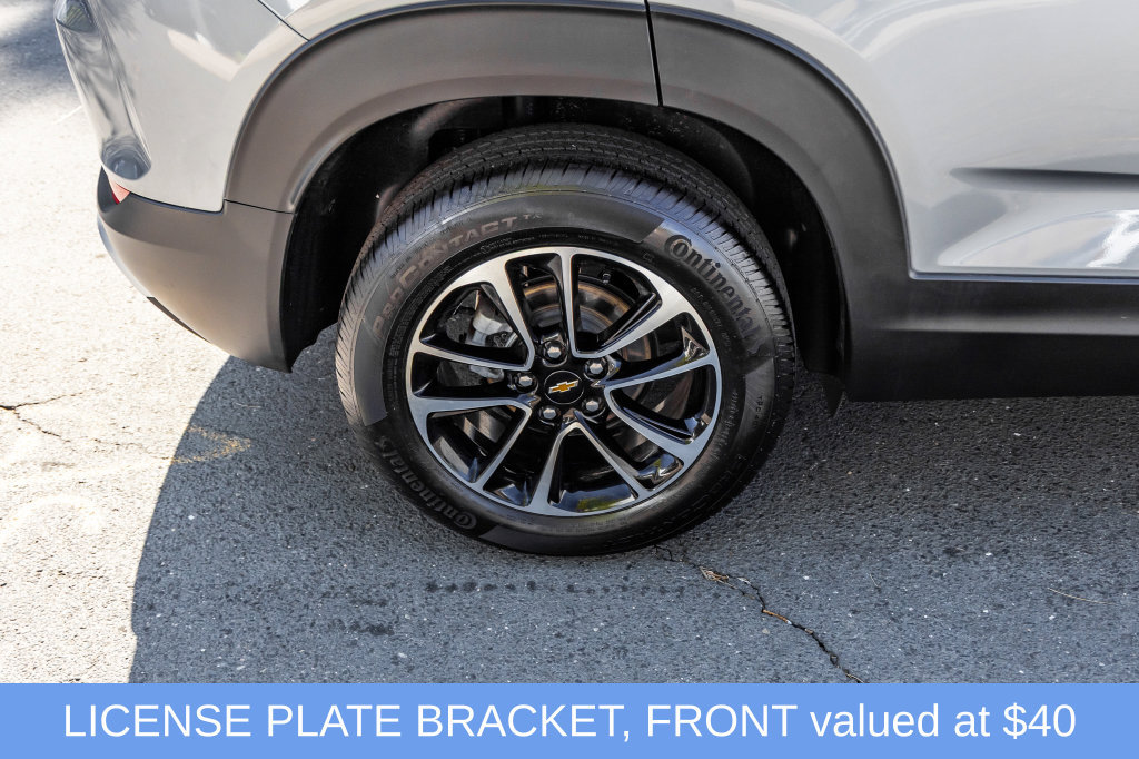 Used 2025 Chevrolet TrailBlazer LT w/ Driver Confidence Package AWD/4WD image 5