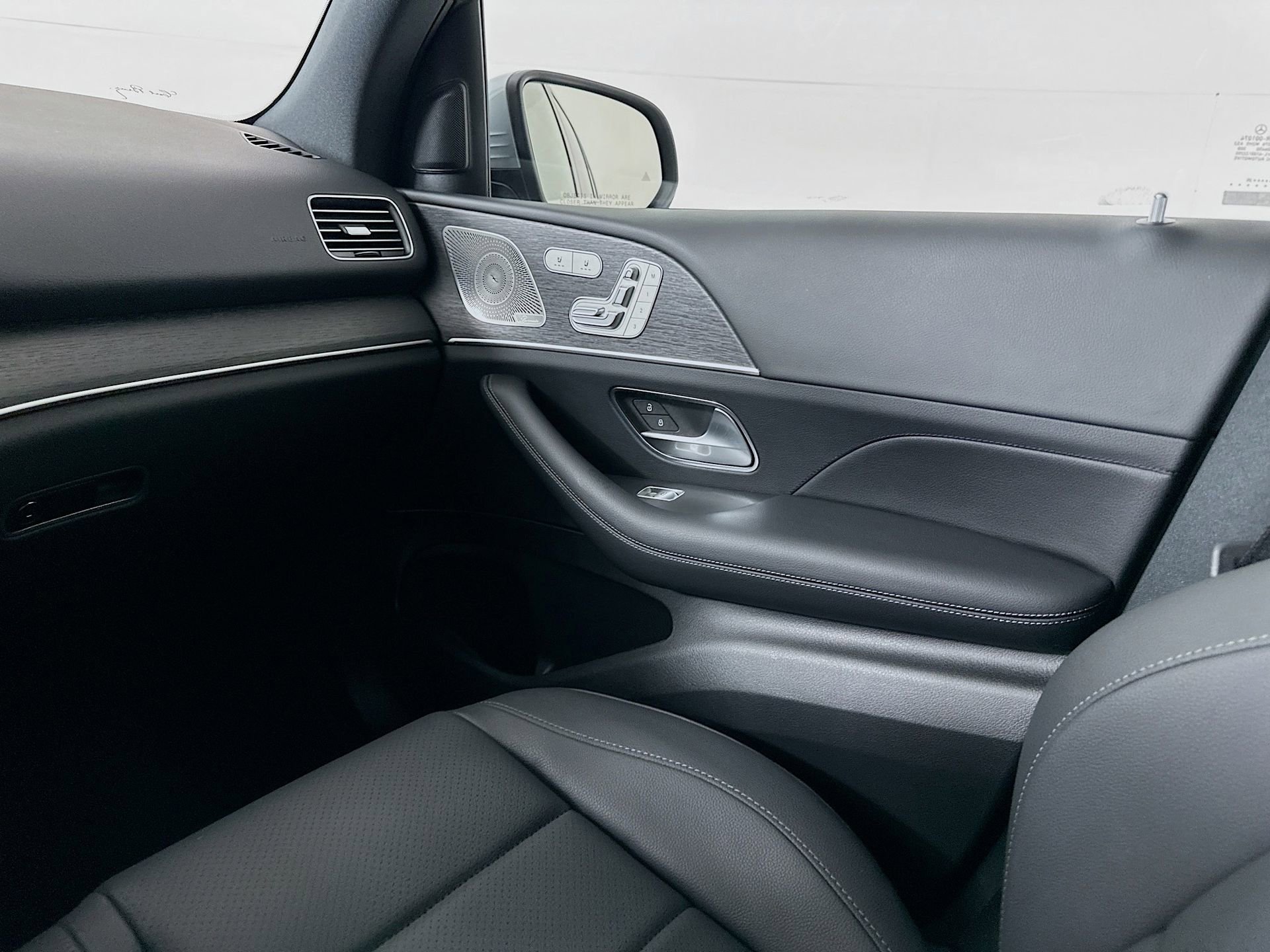 Used 2025 Mercedes-Benz GLE 350 4MATIC image 26