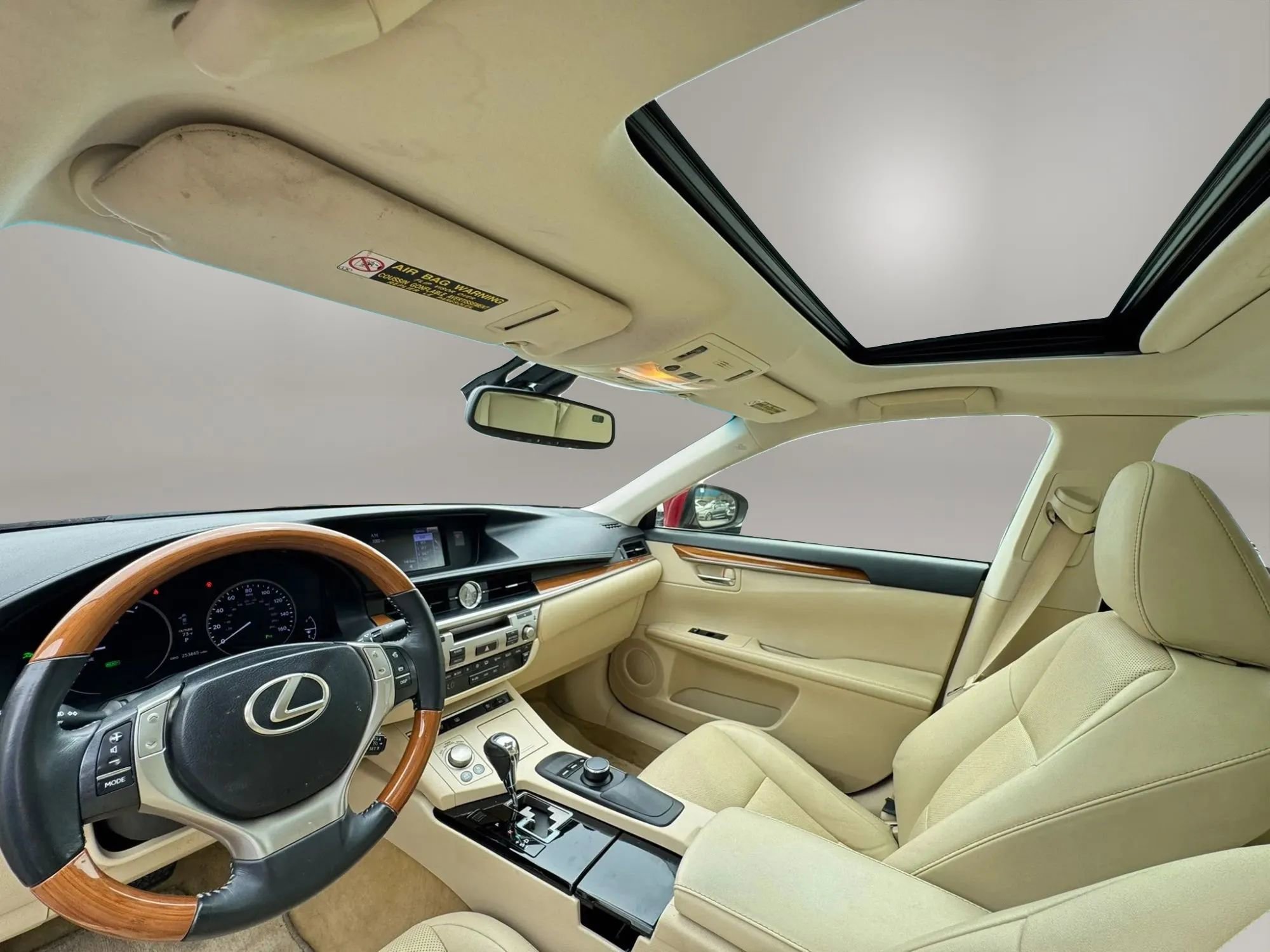 Used 2014 Lexus ES 300h w/ Premium Package w/Bamboo Trim FWD image 12