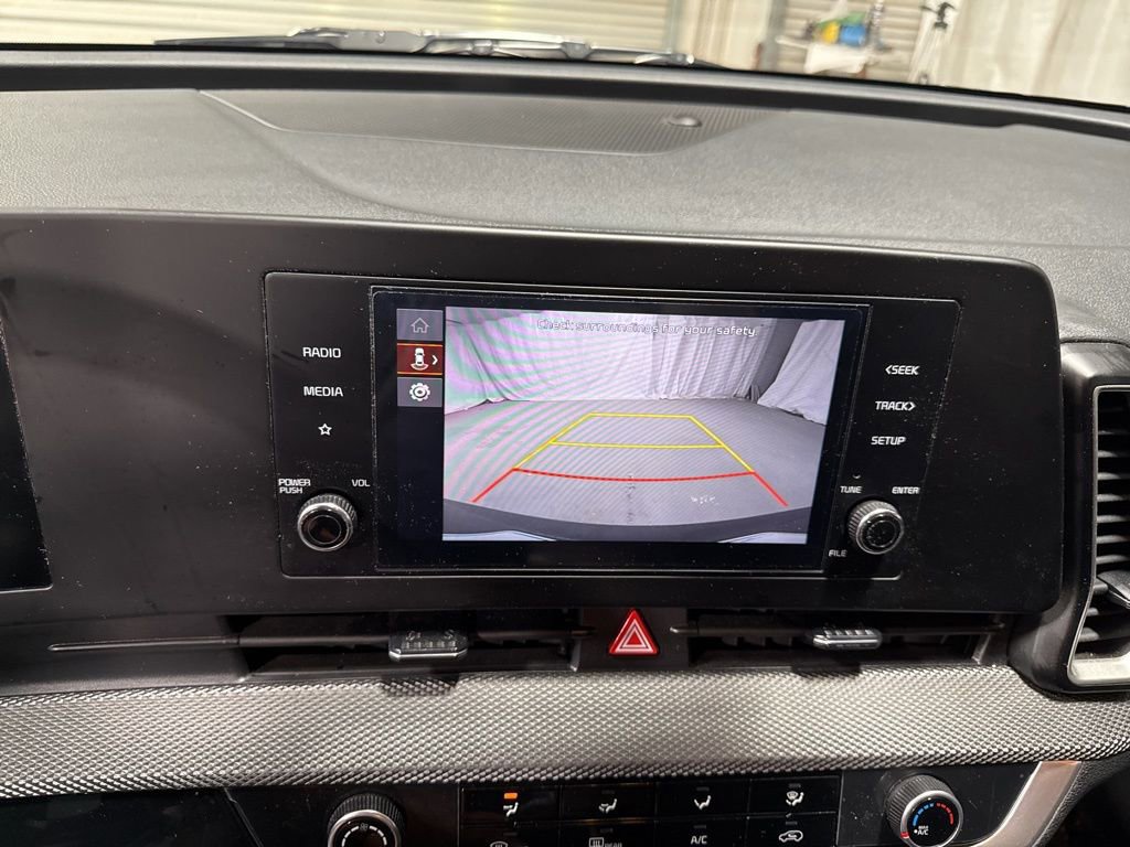 Used 2025 Kia Sportage LX image 29