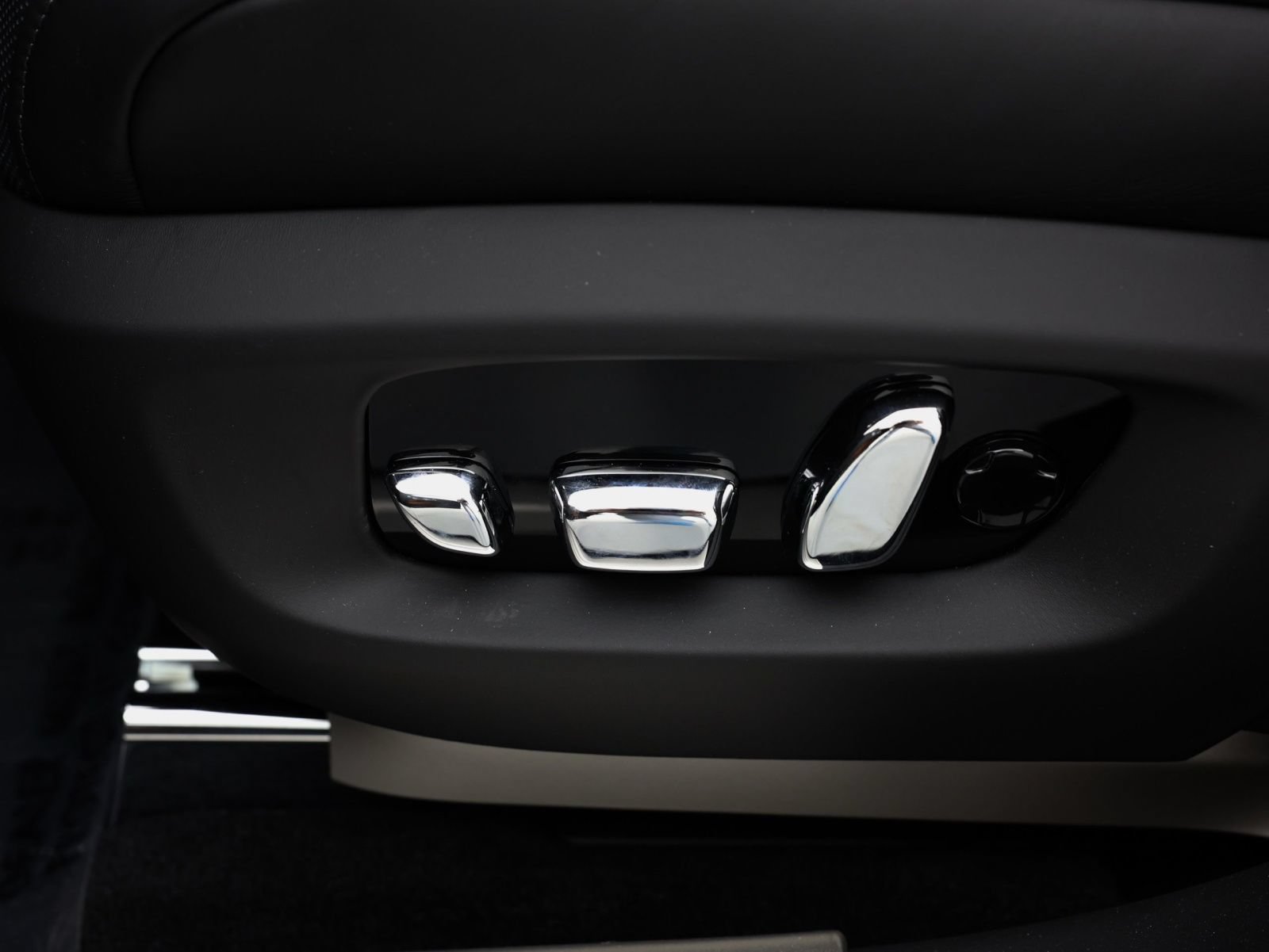 New 2027 Rolls-Royce Ghost AWD/4WD image 58