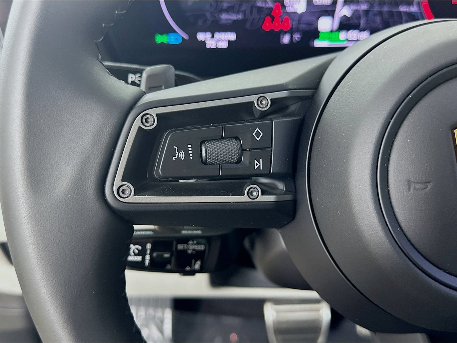 New 2026 Porsche Cayenne S AWD/4WD image 18