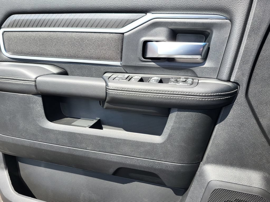 New 2026 RAM 2500 Big Horn AWD/4WD image 25