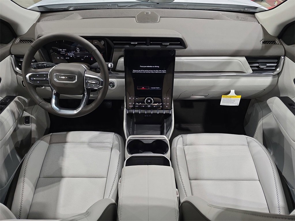 New 2026 GMC Terrain Denali w/ LPO, Black Badging Package image 9