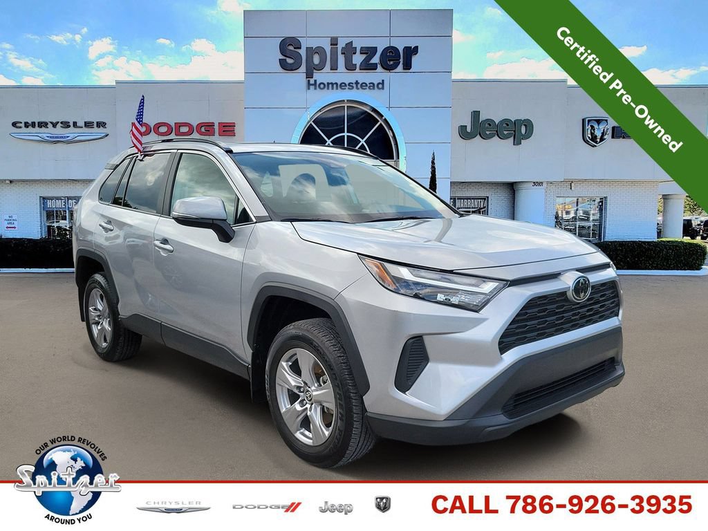 Used 2025 Toyota RAV4 XLE w/ Convenience Package FWD image 1