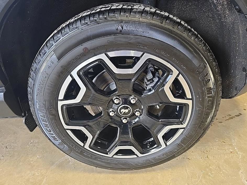 Used 2025 Ford Bronco Sport Outer Banks w/ Outer Banks Tech Package+ image 39