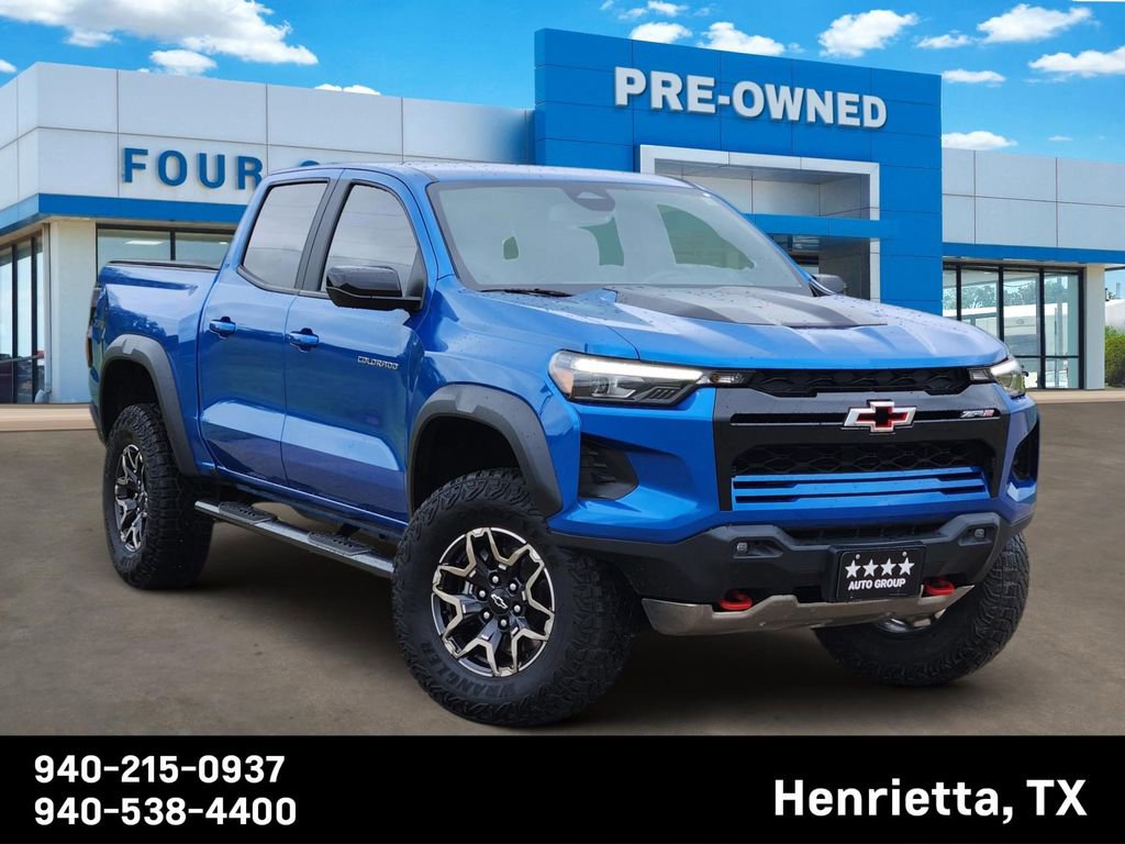 Used 2024 Chevrolet Colorado ZR2 w/ Safety Package AWD/4WD image 1