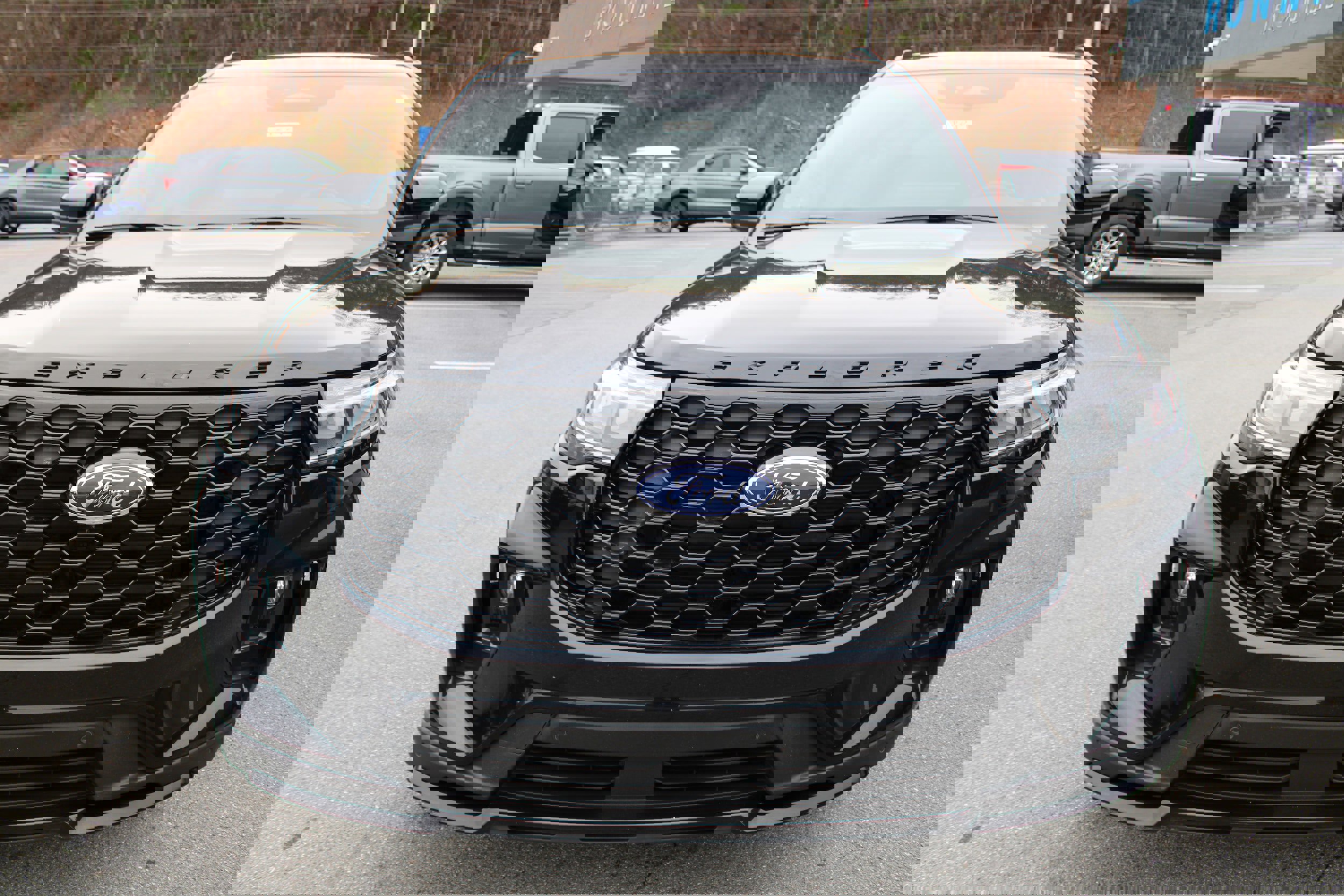 Used 2025 Ford Explorer ST-Line w/ ST-Line Street Pack image 8