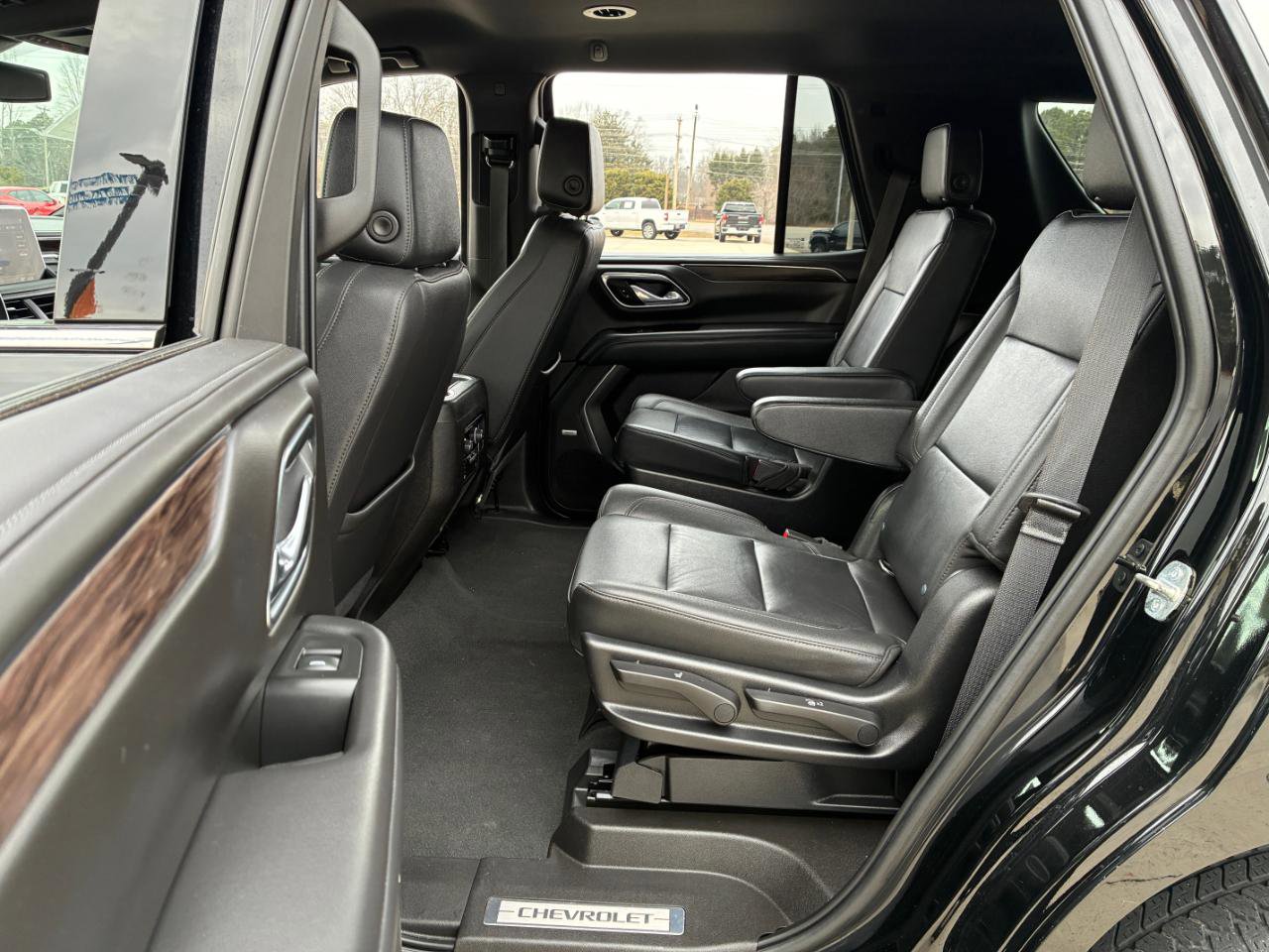 Used 2021 Chevrolet Tahoe LT w/ Luxury Package image 32