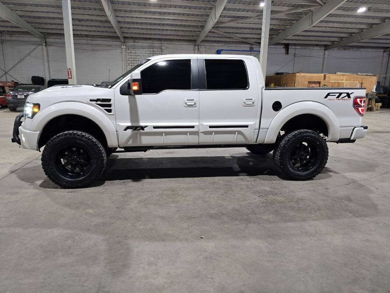 Used 2014 Ford F150 Lariat w/ Equipment Group 502A Luxury AWD/4WD image 6