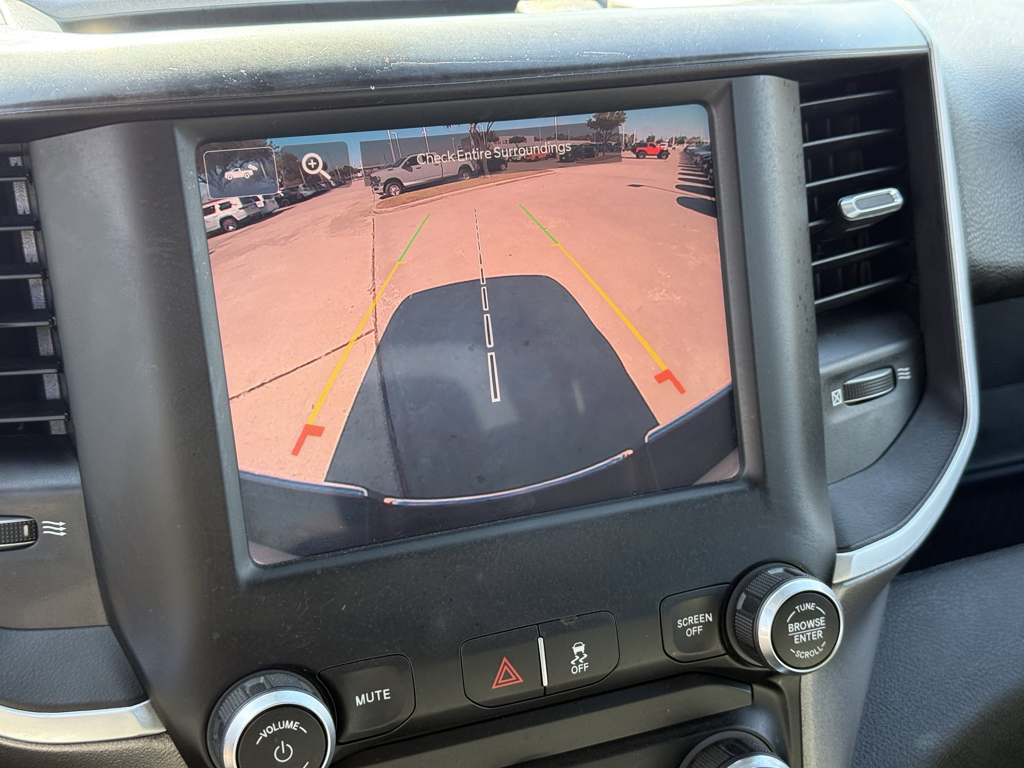 Used 2022 RAM 2500 Big Horn w/ Cold Weather Group image 21