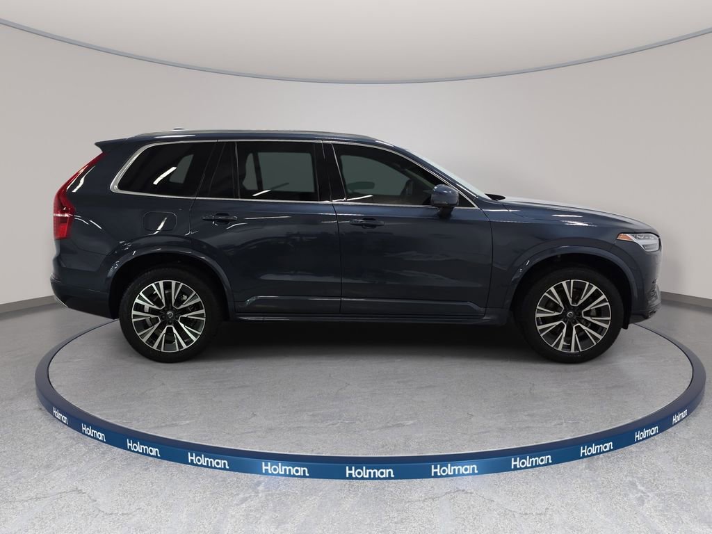 Used 2022 Volvo XC90 T6 Momentum w/ Climate Package AWD/4WD image 5
