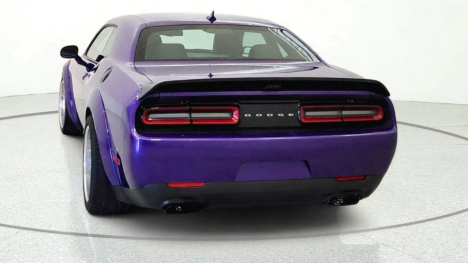 Used 2019 Dodge Challenger SRT Hellcat Redeye RWD image 7