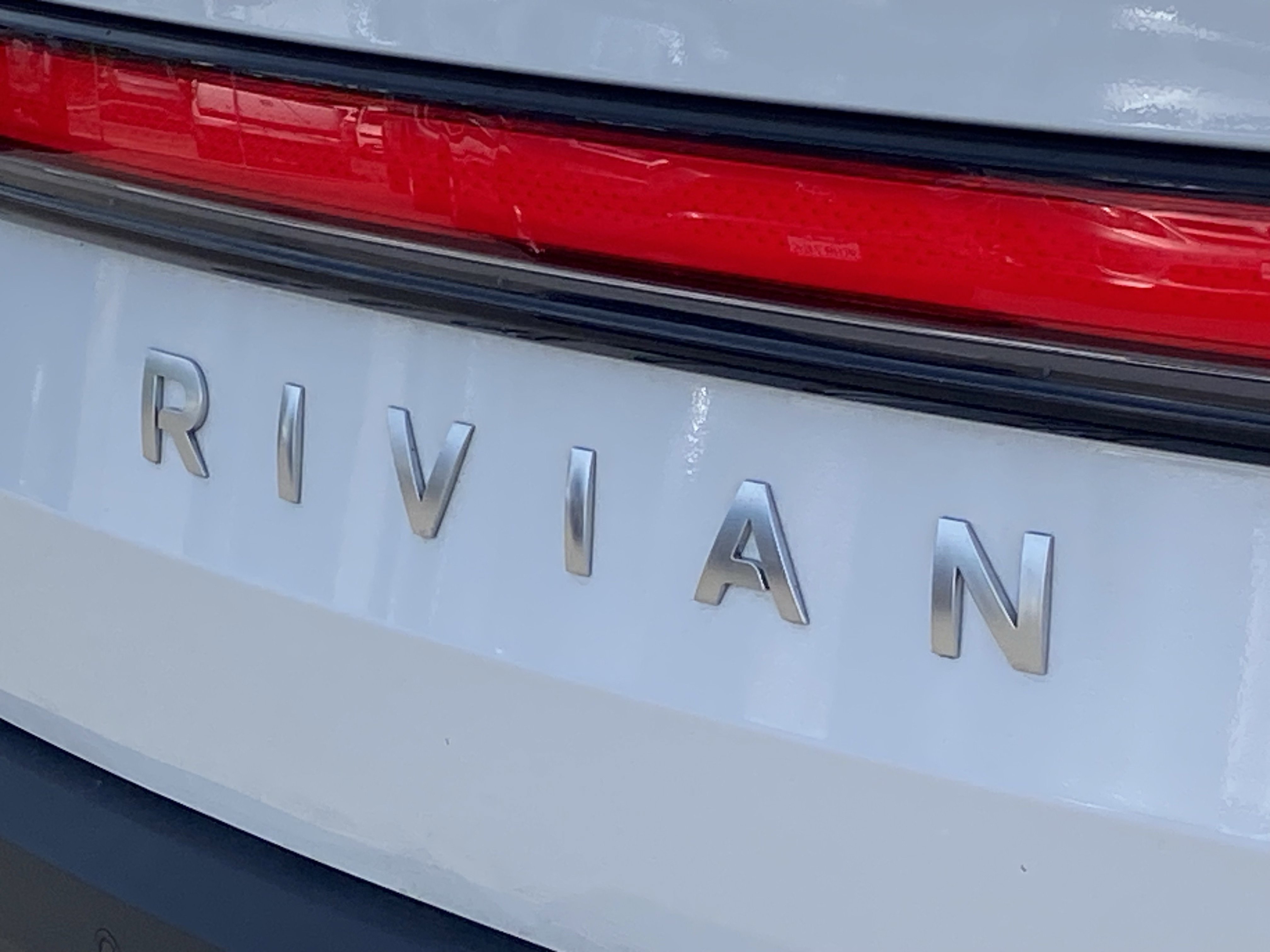 Used 2023 Rivian R1T Adventure image 4