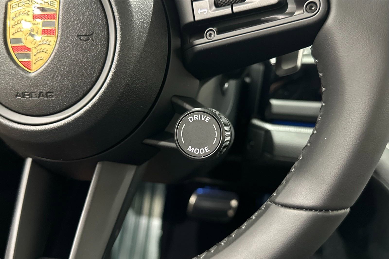 Certified 2024 Porsche Panamera 4 image 43