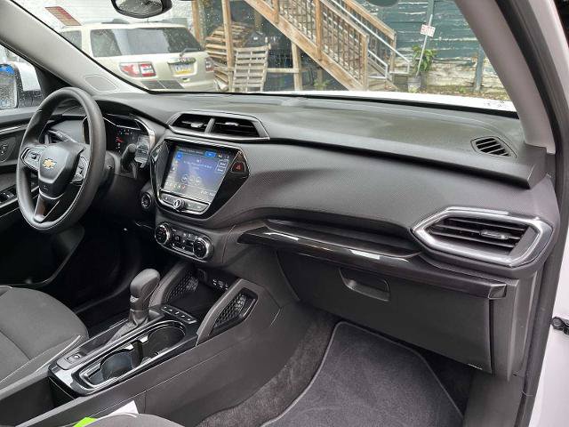 Certified 2023 Chevrolet TrailBlazer LT w/ Convenience Package FWD image 26