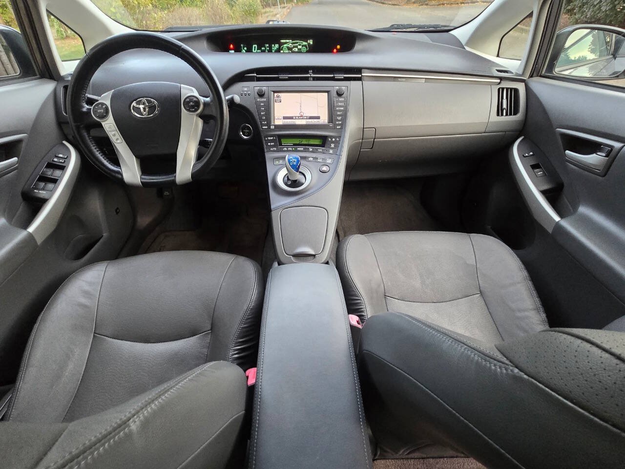 Used 2011 Toyota Prius Four w/ Navigation Pkg FWD image 4