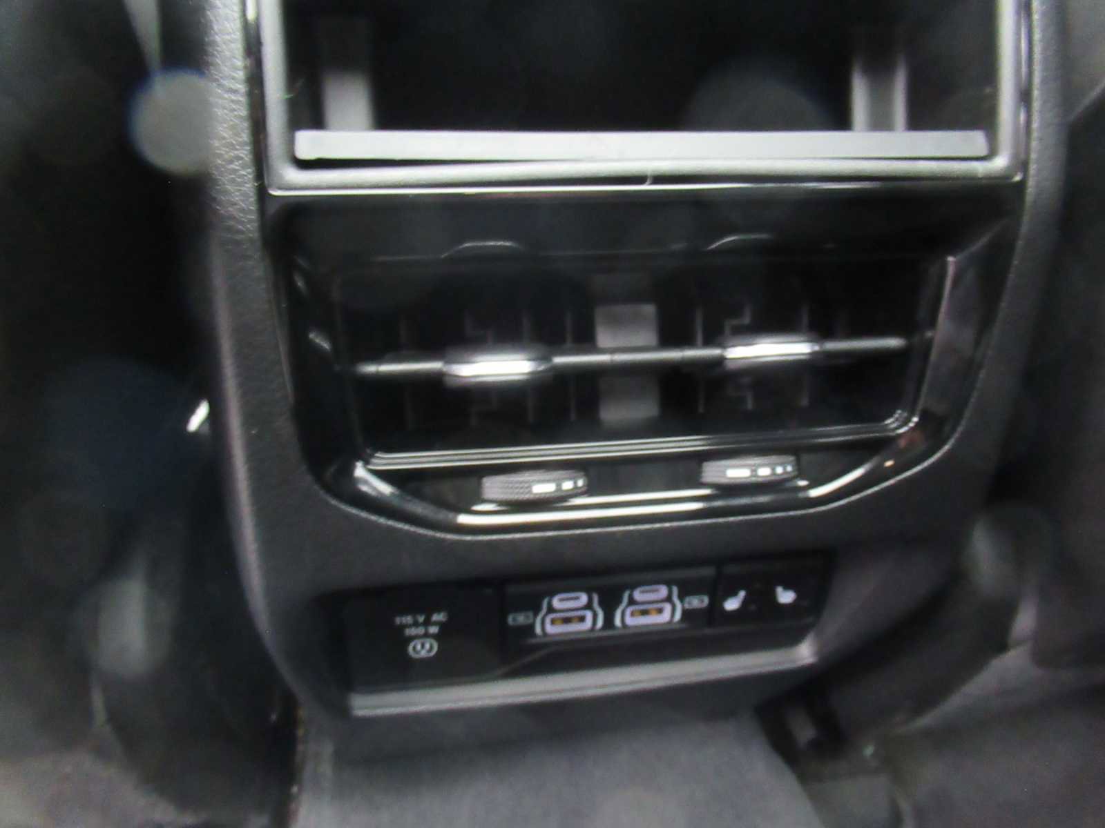 Used 2023 Jeep Grand Cherokee 4WD 4xe w/ Luxury Tech Group II image 19