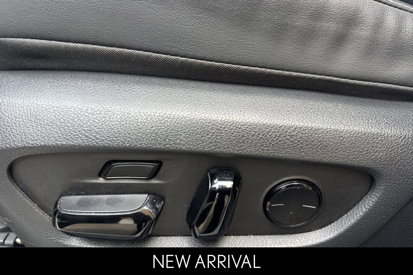 Certified 2024 Lexus RX 450h AWD w/ Convenience Package image 13