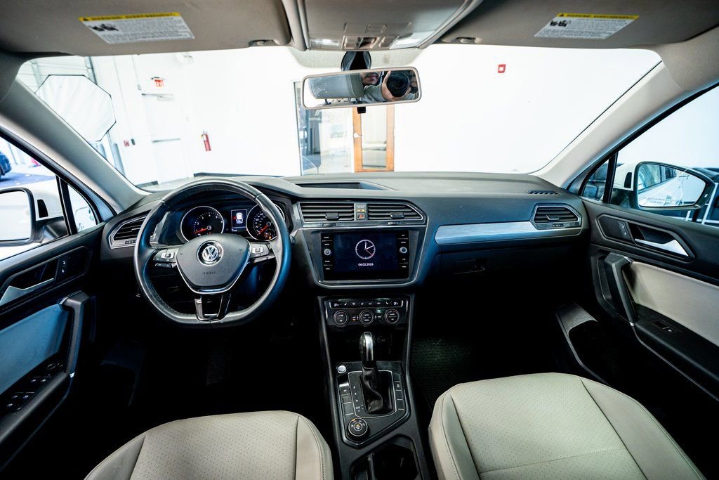 Used 2020 Volkswagen Tiguan SE w/ Panoramic Sunroof Package AWD/4WD image 55