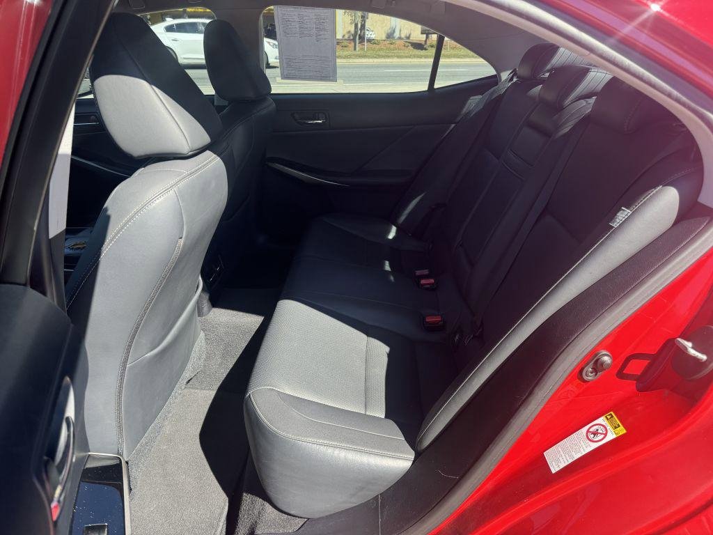 Used 2016 Lexus IS 200t image 10