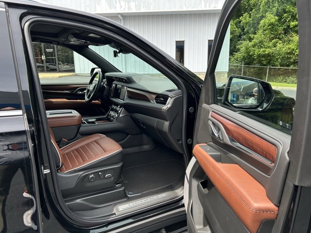 Used 2024 GMC Yukon XL Denali Ultimate image 20