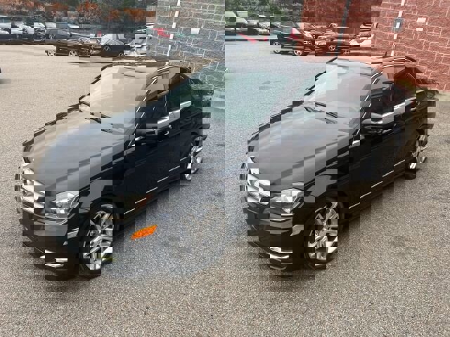 Used 2013 Mercedes-Benz C 300 4MATIC Sedan image 1