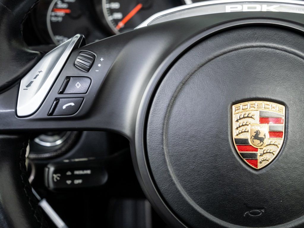 Used 2015 Porsche 911 Turbo S image 10