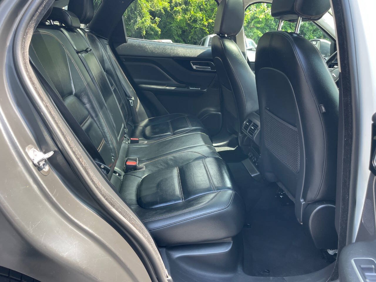 Used 2020 Jaguar F-PACE Prestige AWD/4WD image 18