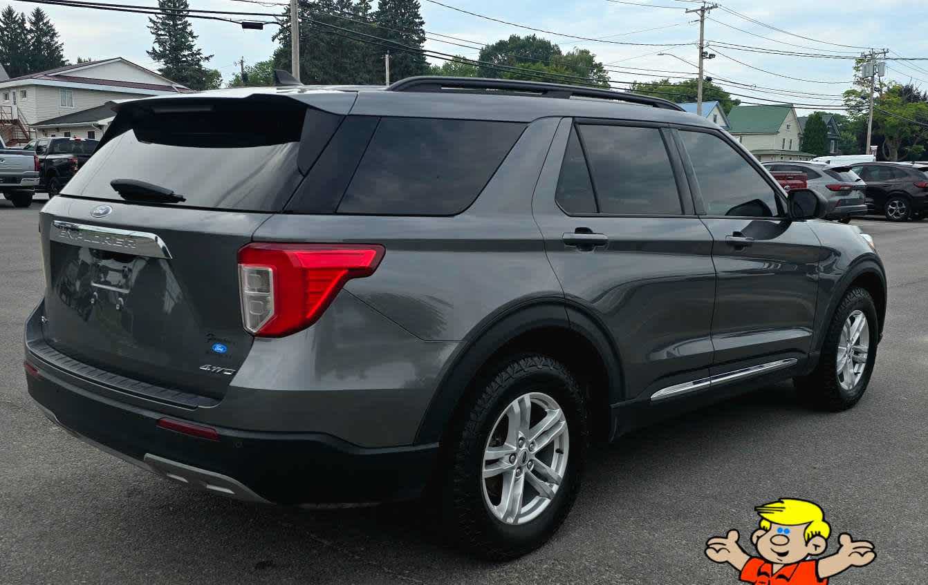 Used 2023 Ford Explorer XLT w/ Equipment Group 202A AWD/4WD image 5