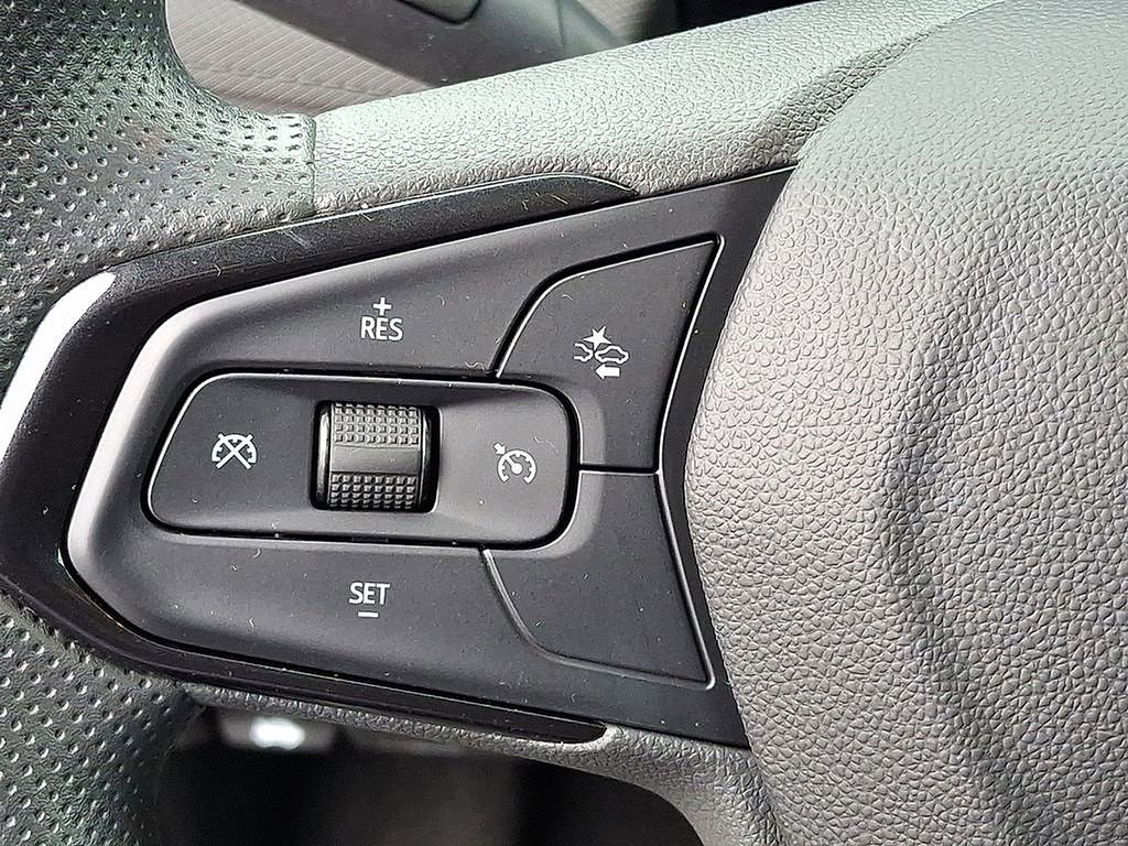 Used 2024 Chevrolet TrailBlazer LS w/ LS Convenience Package FWD image 16