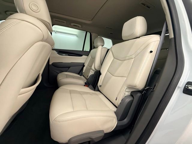 Used 2022 Cadillac XT6 Premium Luxury FWD image 11