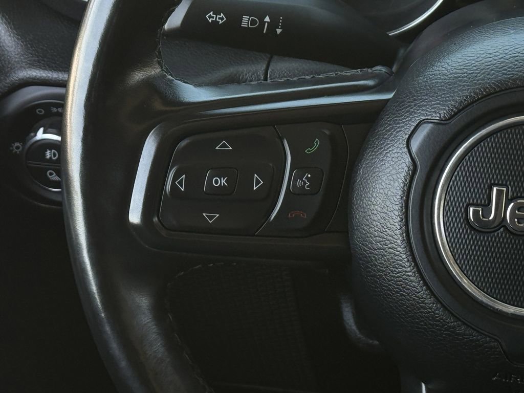 Used 2022 Jeep Gladiator Sport AWD/4WD image 14