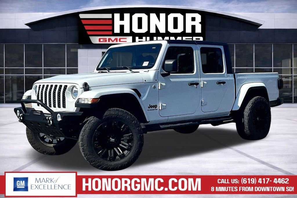 Used 2021 Jeep Gladiator Sport AWD/4WD image 3