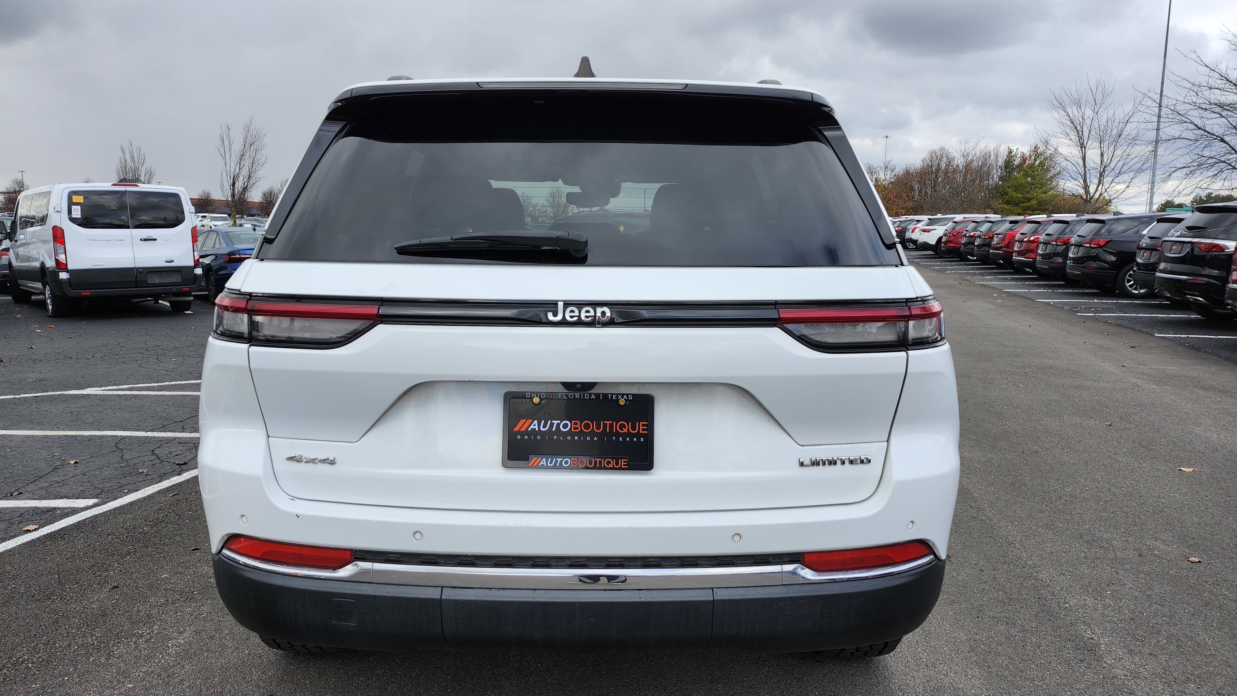 Used 2023 Jeep Grand Cherokee Limited image 17