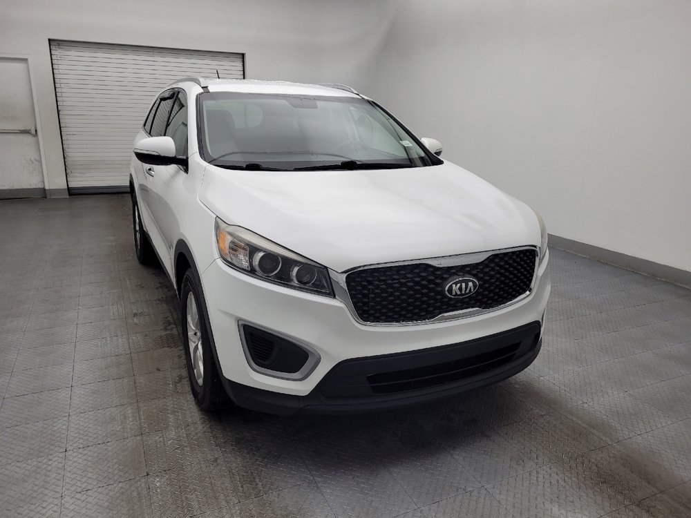 Used 2016 Kia Sorento LX image 14