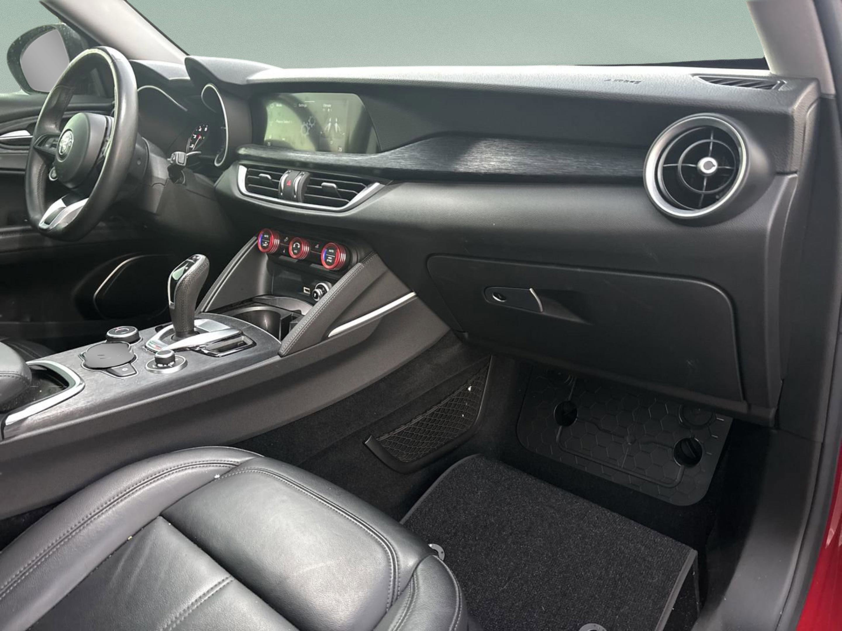 Used 2020 Alfa Romeo Stelvio Sport w/ Quick Order Package 22J Sport image 7