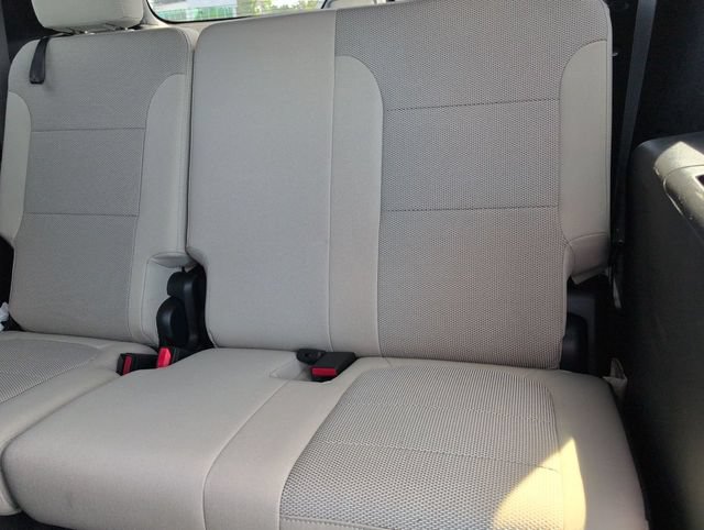 Used 2023 Chevrolet Traverse LS w/ Safety Package FWD image 13