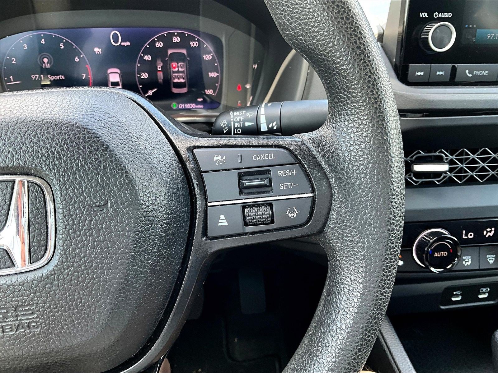 Used 2023 Honda Accord EX image 10