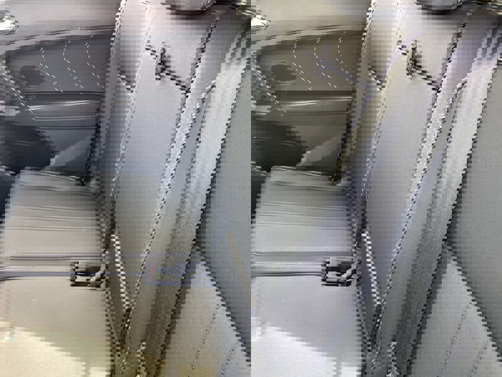 Used 2022 Volkswagen Tiguan SE image 10