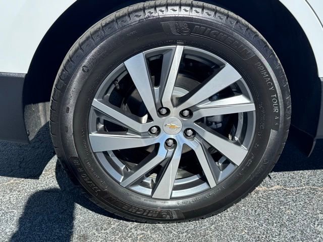 Used 2024 Chevrolet Equinox LT w/ LPO, Floor Liner Package image 6