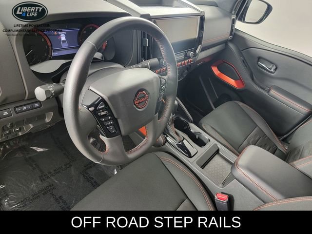 Used 2025 Nissan Frontier PRO-4X AWD/4WD image 13